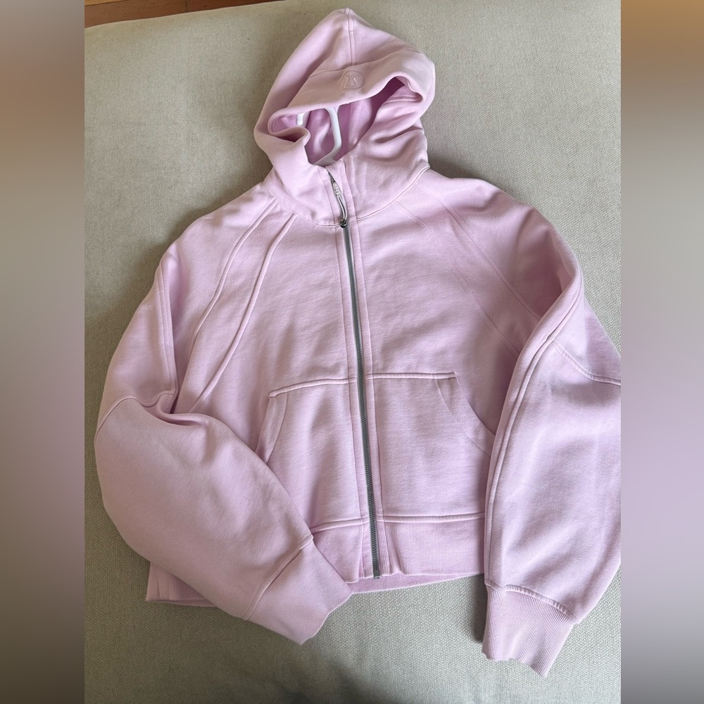 Lululemon Scuba Oversized Full Zip
Meadowsweet Pink